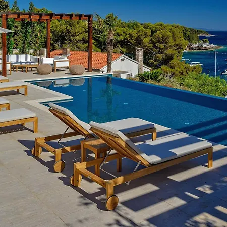 Crystalsea 1 & 2 Infinity Heatedpool Seaview * Hvar Town