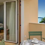 Crystalsea 1 & 2 Infinity Heatedpool Seaview Hvar Town