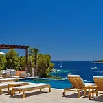 Crystalsea 1 & 2 Infinity Heatedpool Seaview
