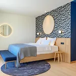 Villa Crystalsea 1 & 2 Infinity Heatedpool Seaview