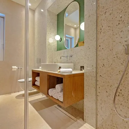 Vila Crystalsea 1 & 2 Infinity Heatedpool Seaview