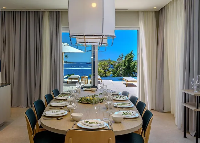 Vila Crystalsea 1 & 2 Infinity Heatedpool Seaview